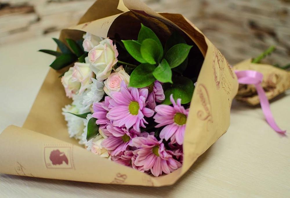 Букет цветов из: Розы и Хризантемы в Солянке