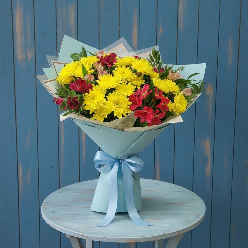 Букет цветов из: Альстромерии и Хризантемы в Солянке
