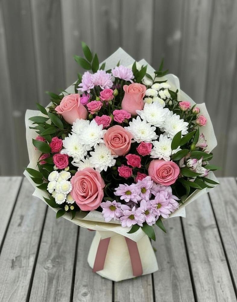Букет цветов из: Альстромерии, Гвоздики, Розы и Хризантемы в Солянке