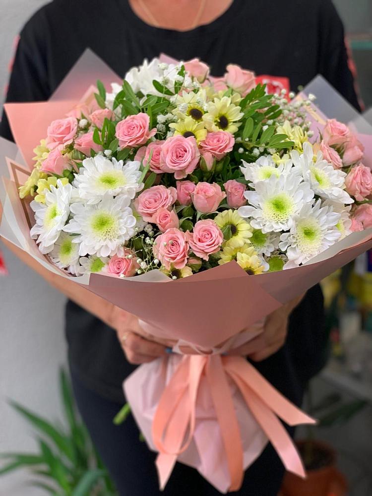 Букет цветов из: Розы и Хризантемы в Солянке