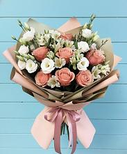 Букет цветов из:  Розы, Альстромерии и Лизиантусы в Солянке