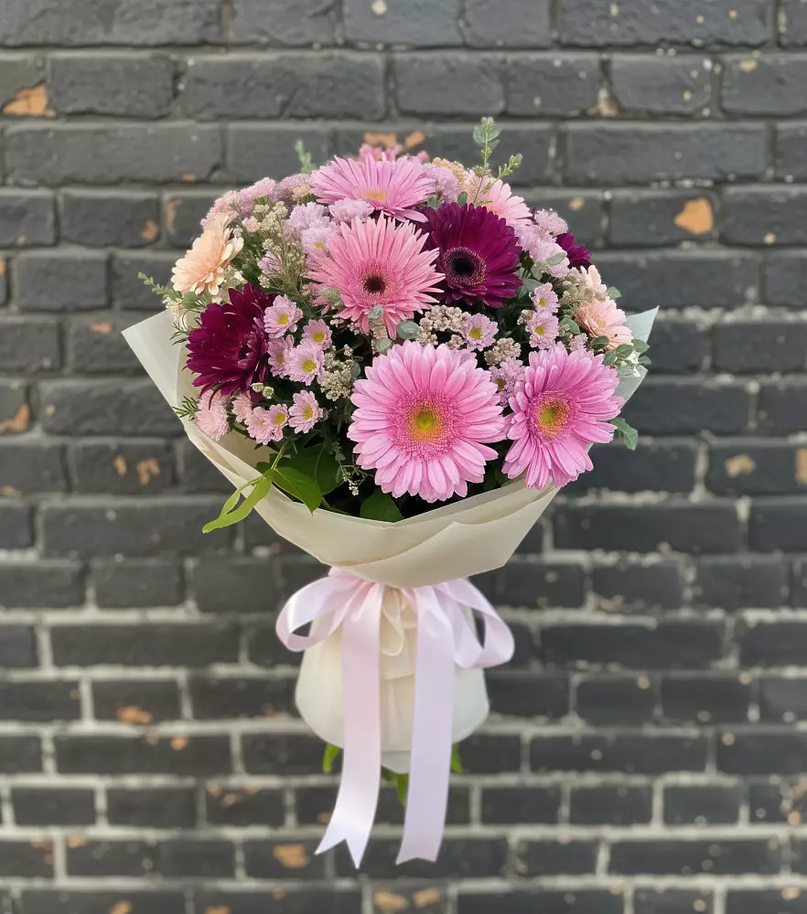 Букет цветов из: Герберы и Хризантемы в Солянке