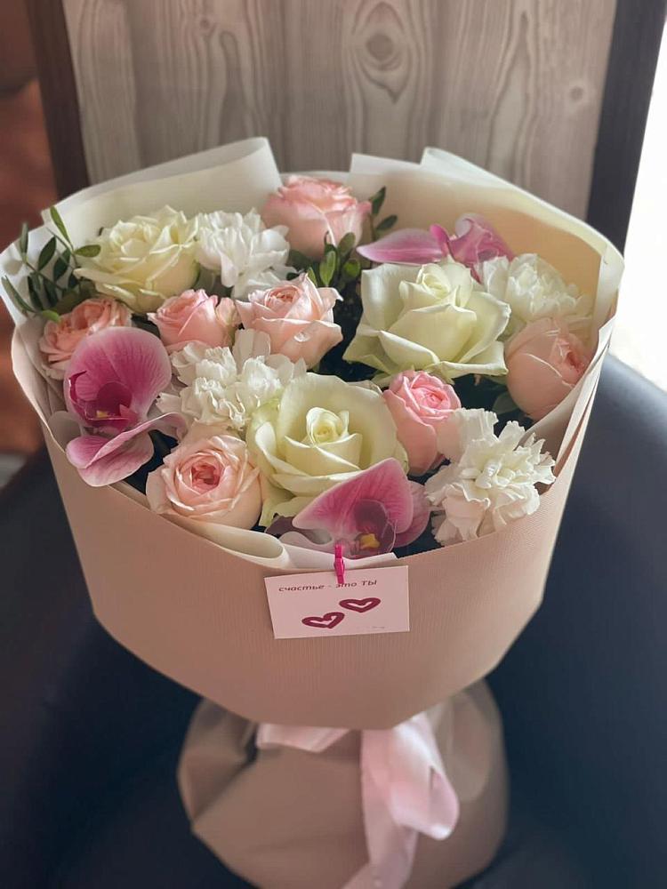 Букет цветов из: Орхидеи, Розы и Гвоздики в Солянке