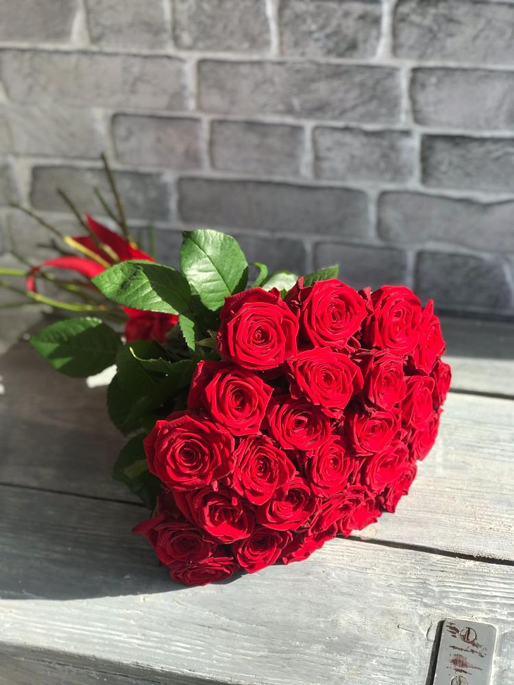 Букет Красные розы Фридом в Солянке