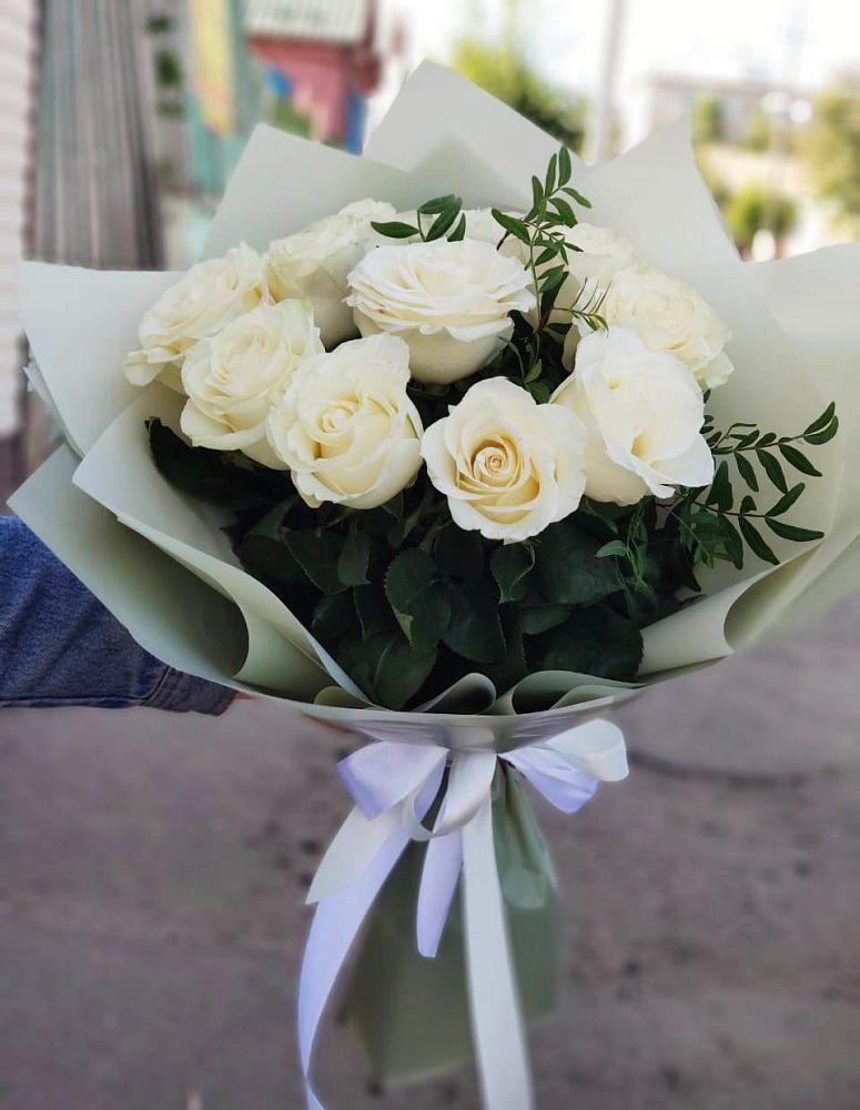 Букет Белые розы Проуд в Солянке