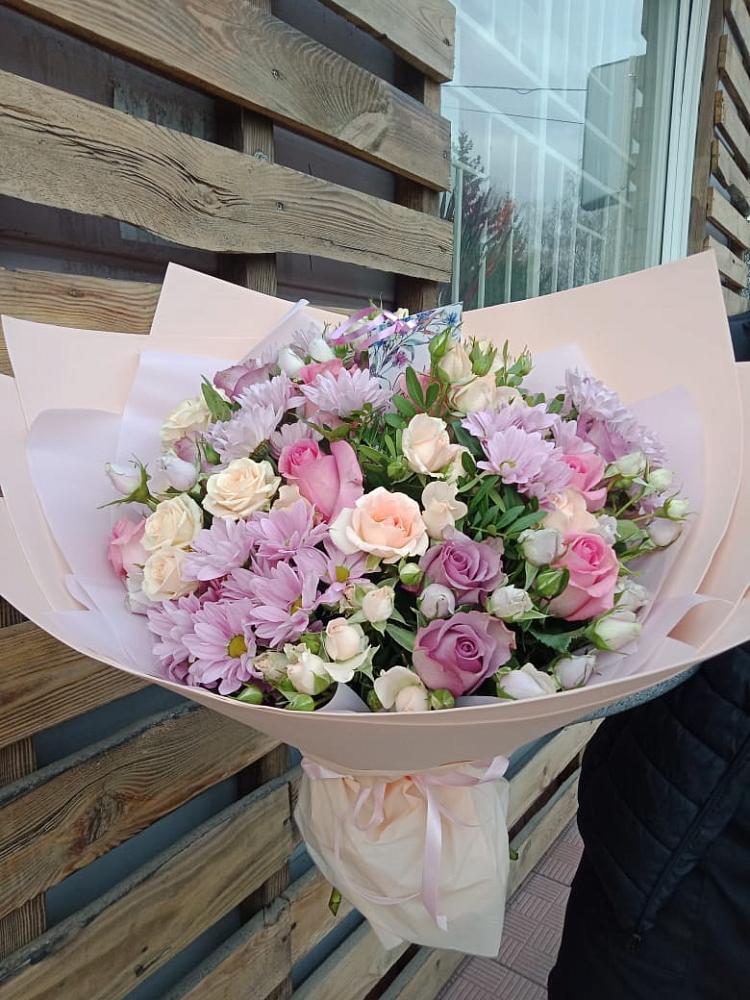 Букет цветов из: Розы и Хризантемы в Солянке