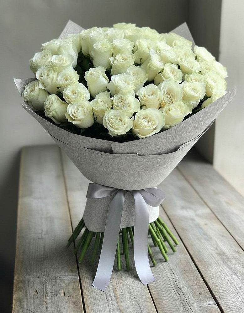 Букет 35 Белых роз в Солянке