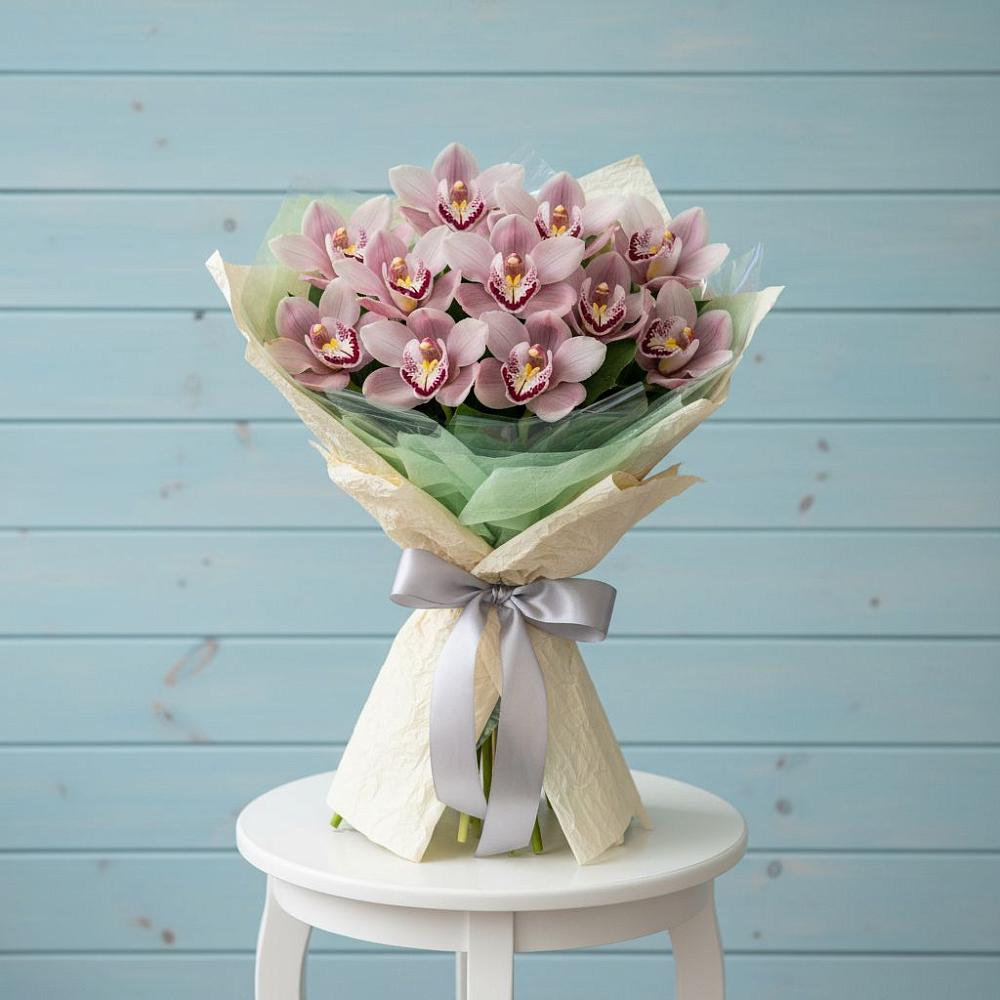 Букет цветов из: Орхидеи и Розы в Солянке