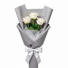 Букет 3 белые розы в Солянке