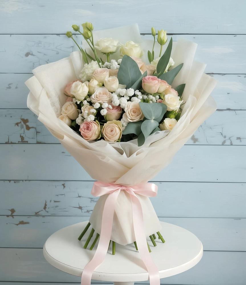 Букет цветов из: Розы и Лизиантусы в Солянке