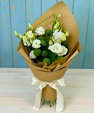 Букет цветов из:  Хризантемы и Лизиантусы в Солянке