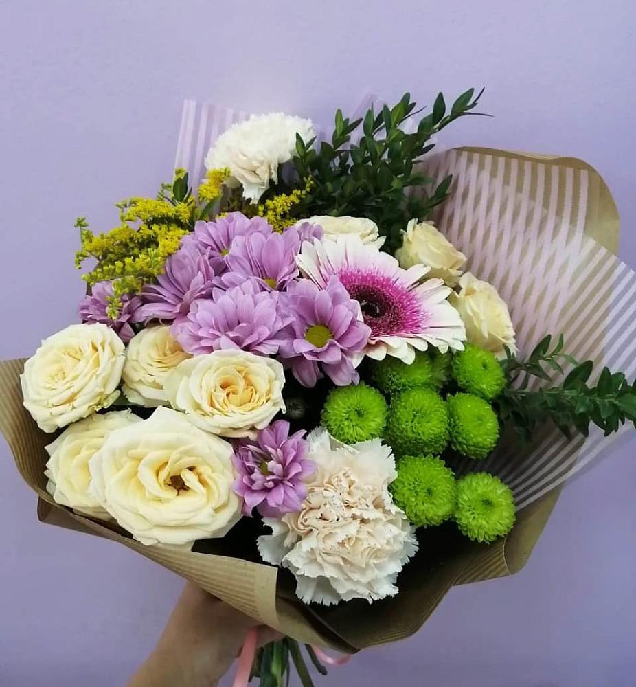 Букет цветов из: Хризантемы, Розы, Гвоздики и Герберы в Солянке