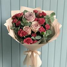 Букет цветов из:  Гвоздики и Розы #REPLACE_PRED# Солянке